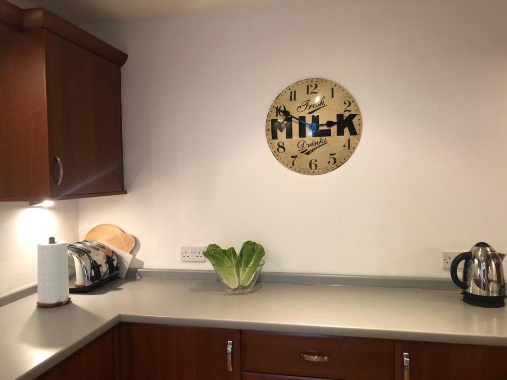 Comfy Two Bedroom Apartment Right In The City Centre Γλασκώβη Εξωτερικό φωτογραφία