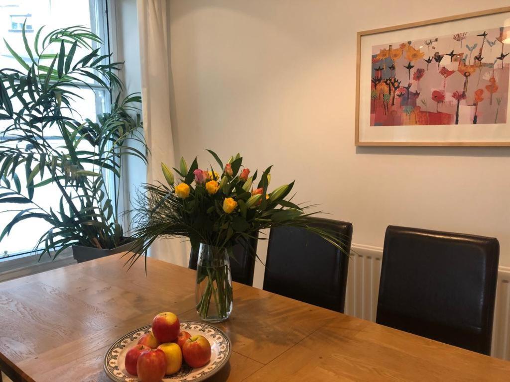 Comfy Two Bedroom Apartment Right In The City Centre Γλασκώβη Εξωτερικό φωτογραφία