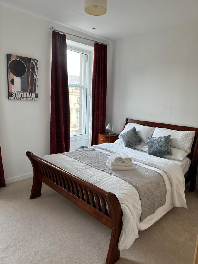 Comfy Two Bedroom Apartment Right In The City Centre Γλασκώβη Εξωτερικό φωτογραφία