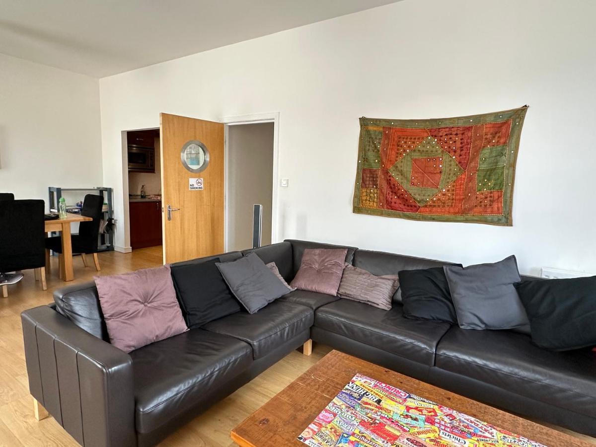 Comfy Two Bedroom Apartment Right In The City Centre Γλασκώβη Εξωτερικό φωτογραφία